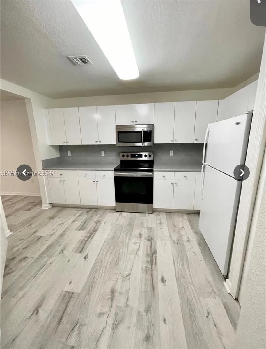 10902 NW 83 St #219 Doral, FL 33178