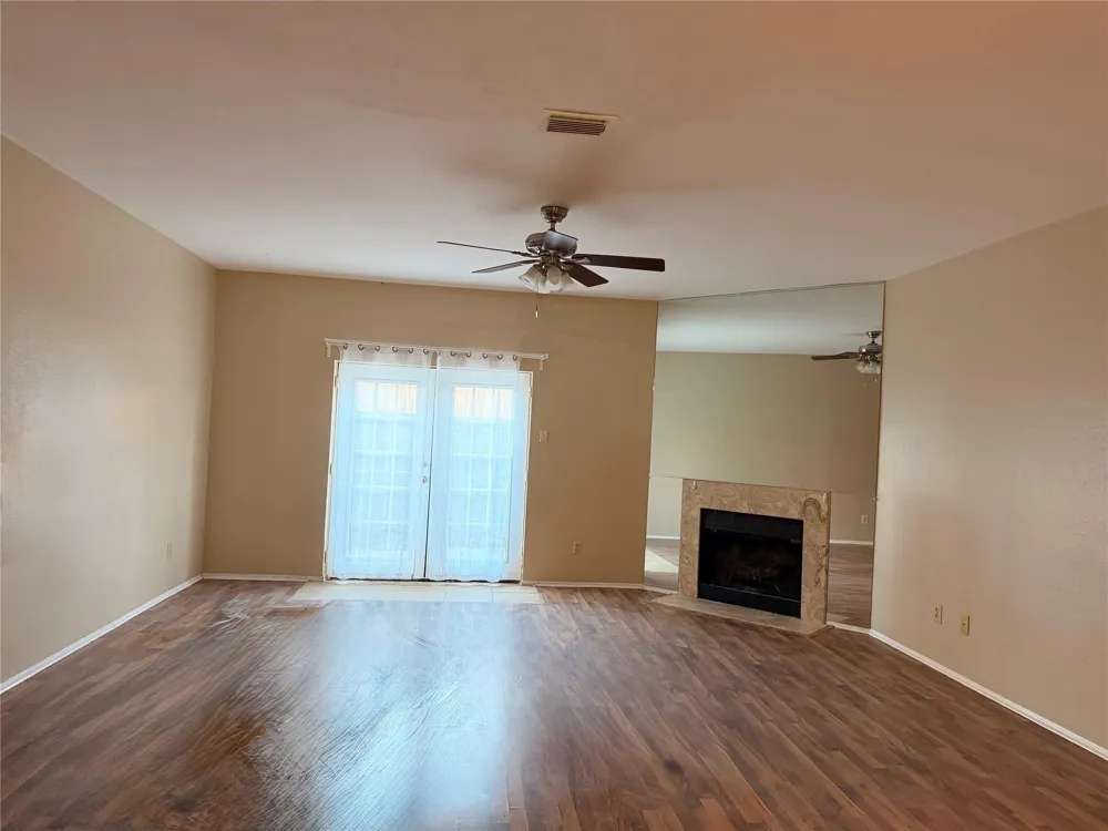 7637 Cambridge Street #7637 Houston, TX 77054