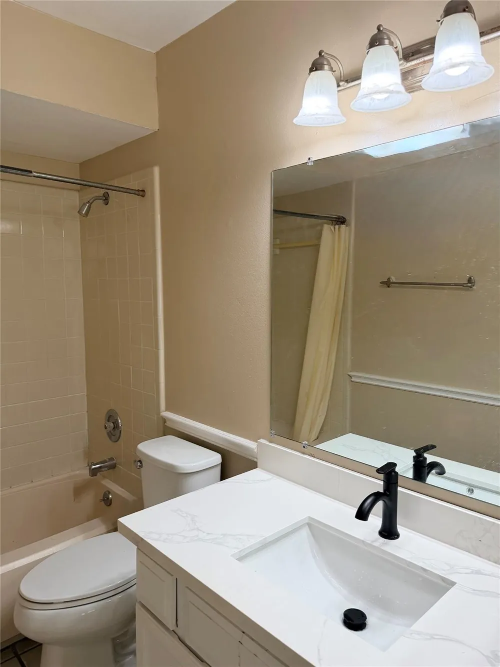 7637 Cambridge Street #7637 Houston, TX 77054