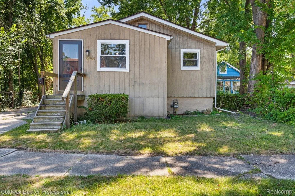 5251 Gateshead Street Detroit City, MI 48236