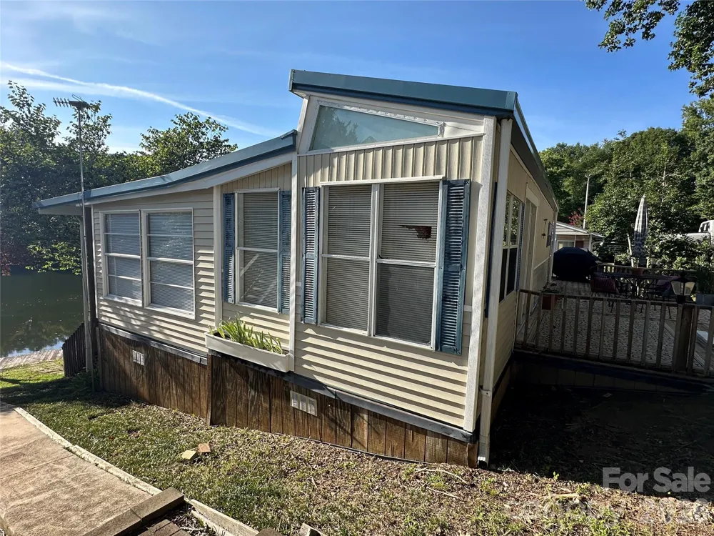 135 Clubhouse Drive Extension New London, NC 28127