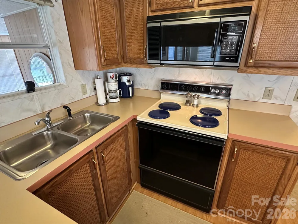 135 Clubhouse Drive Extension New London, NC 28127