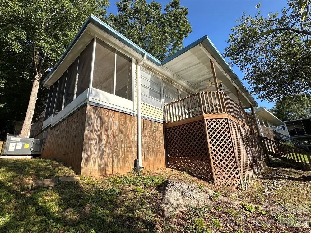 135 Clubhouse Drive Extension New London, NC 28127