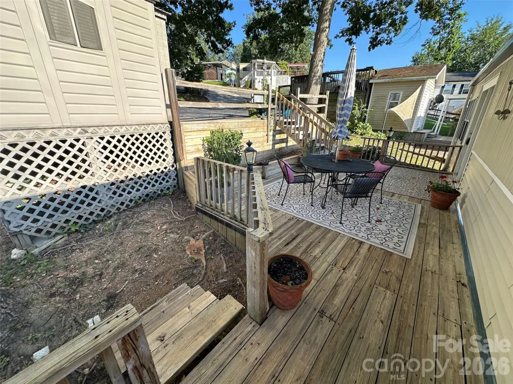 135 Clubhouse Drive Extension New London, NC 28127