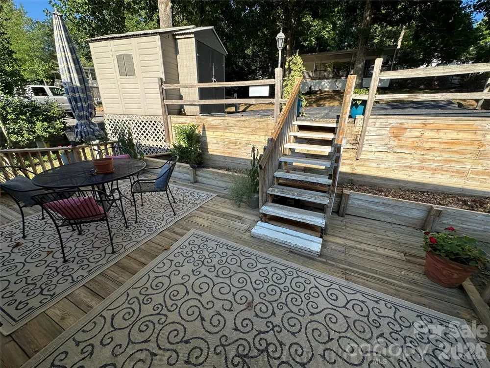 135 Clubhouse Drive Extension New London, NC 28127