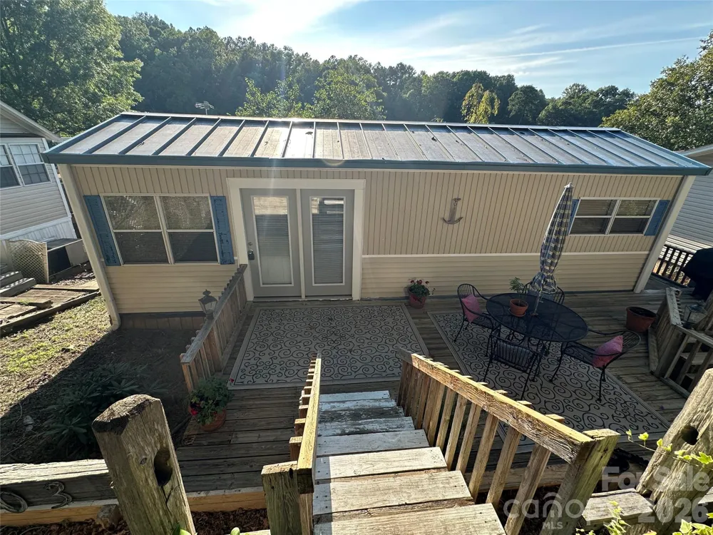 135 Clubhouse Drive Extension New London, NC 28127