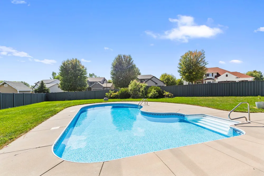 7242 205th Street W Lakeville, MN 55044
