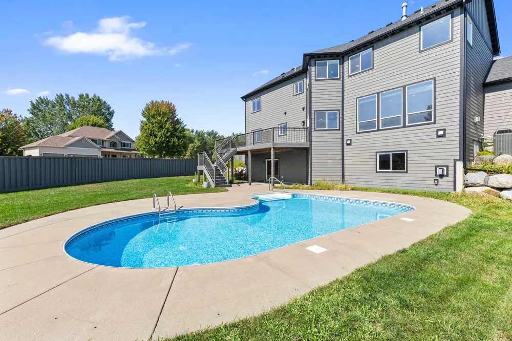 7242 205th Street W Lakeville, MN 55044