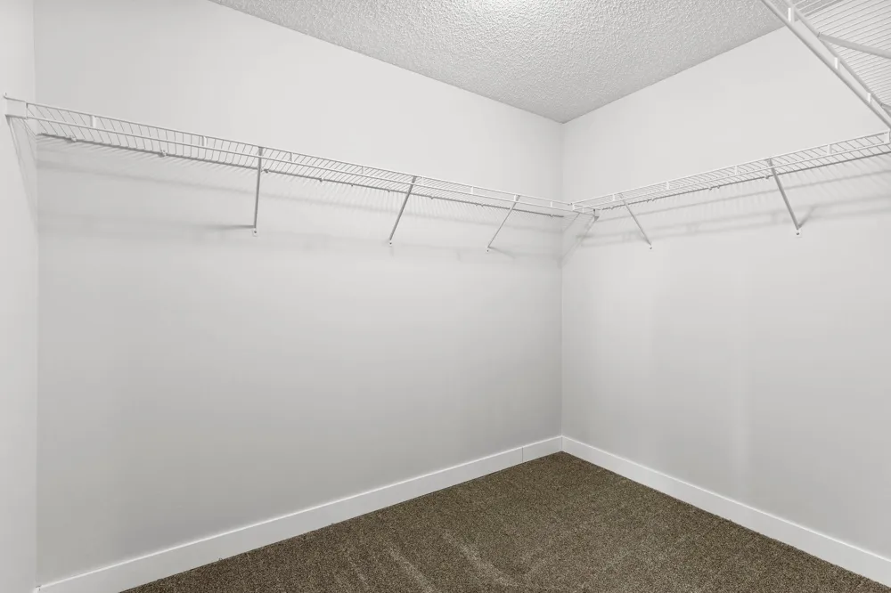 7242 205th Street W Lakeville, MN 55044