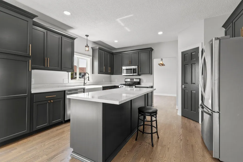 7242 205th Street W Lakeville, MN 55044