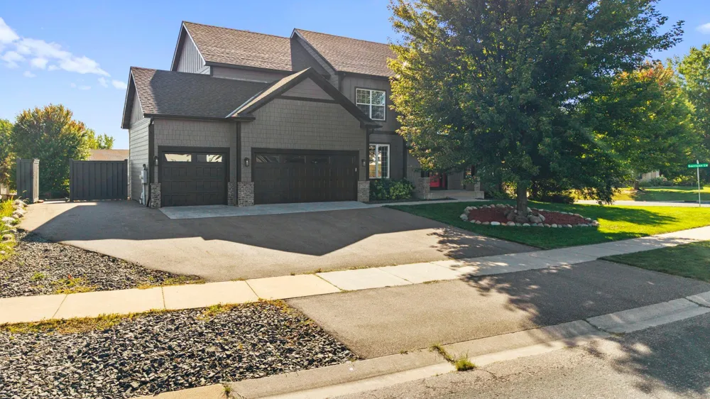 7242 205th Street W Lakeville, MN 55044