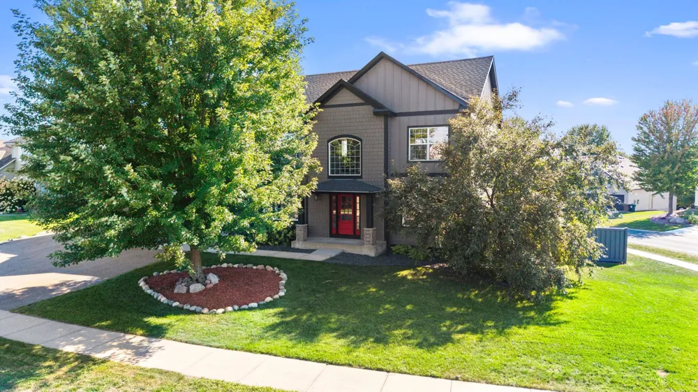 7242 205th Street W Lakeville, MN 55044