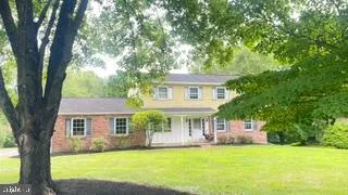 24 SUNNYBROOK DRIVE