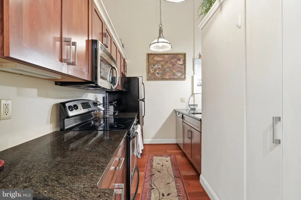 2429 LOCUST STREET #608 Philadelphia, PA 19103