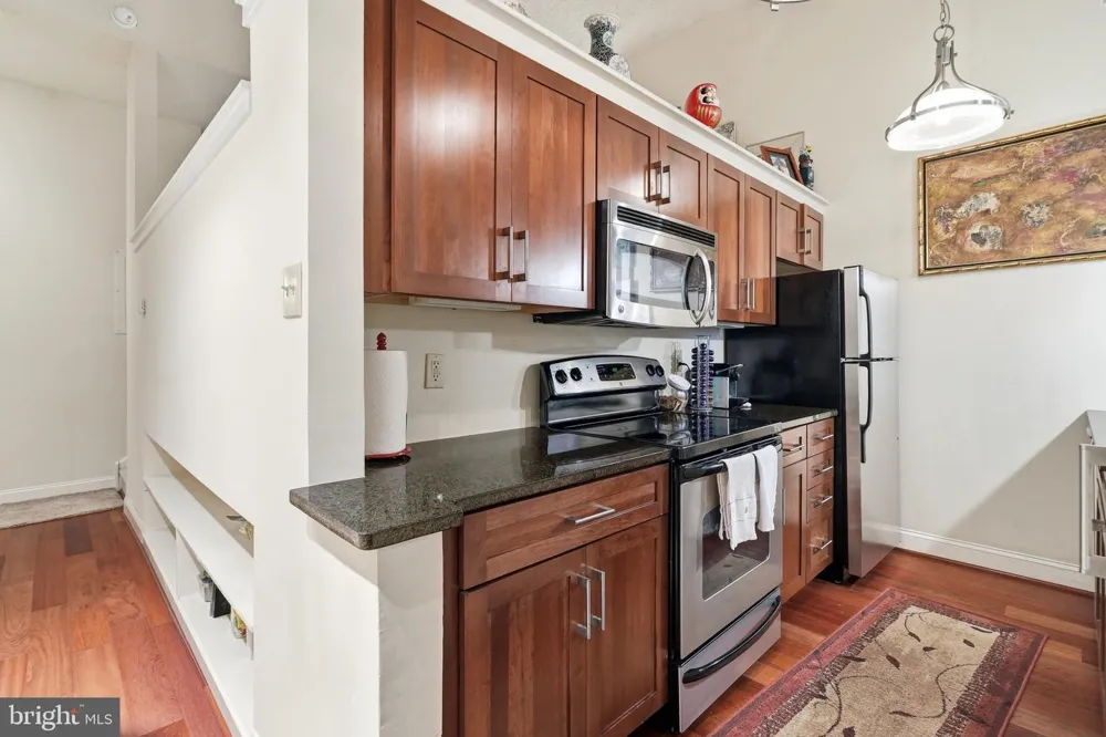 2429 LOCUST STREET #608 Philadelphia, PA 19103