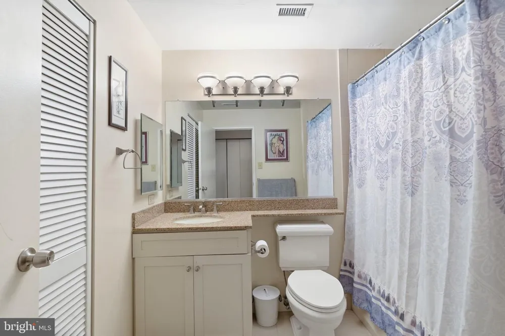 2429 LOCUST STREET #608 Philadelphia, PA 19103
