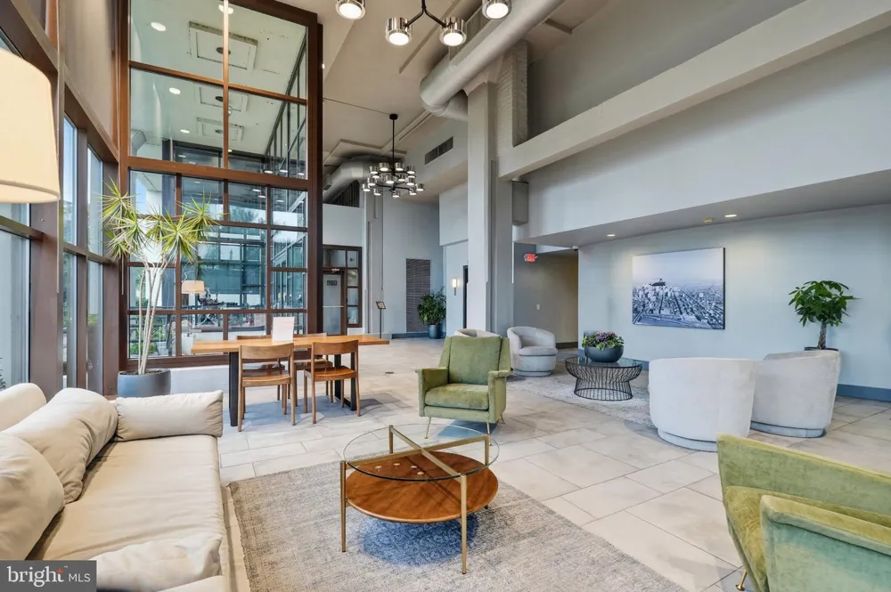 2429 LOCUST STREET #608 Philadelphia, PA 19103