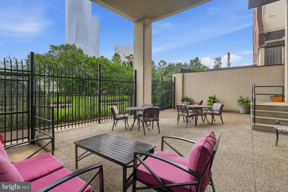 2429 LOCUST STREET #608 Philadelphia, PA 19103