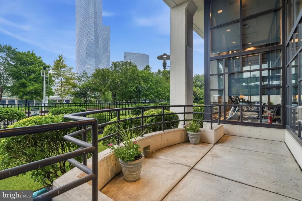 2429 LOCUST STREET #608 Philadelphia, PA 19103