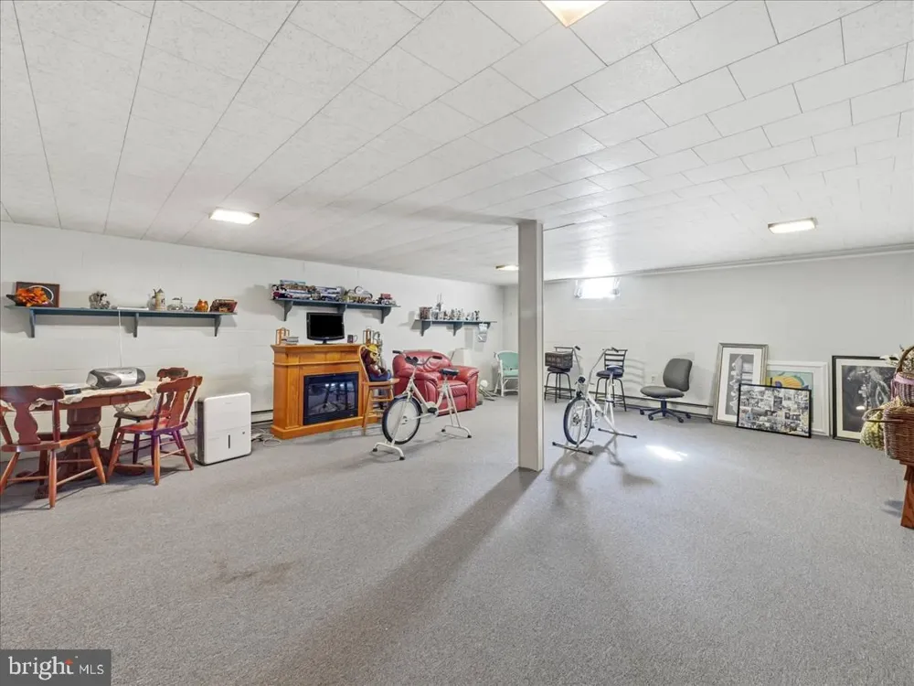 1454 BRECHBILL ROAD ROAD Chambersburg, PA 17202