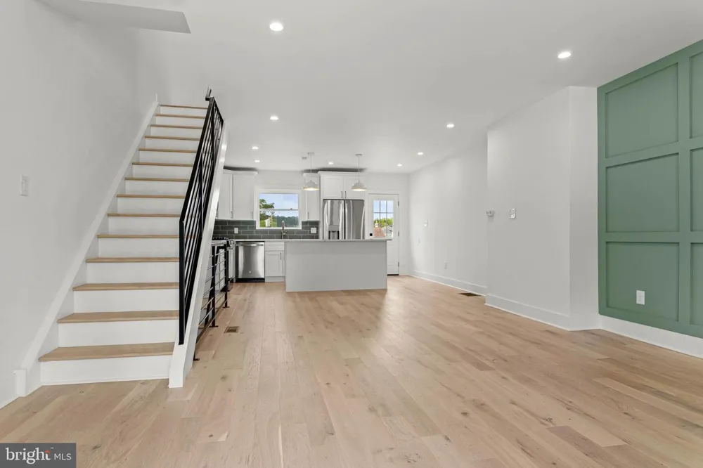 337 E 9TH AVENUE Conshohocken, PA 19428