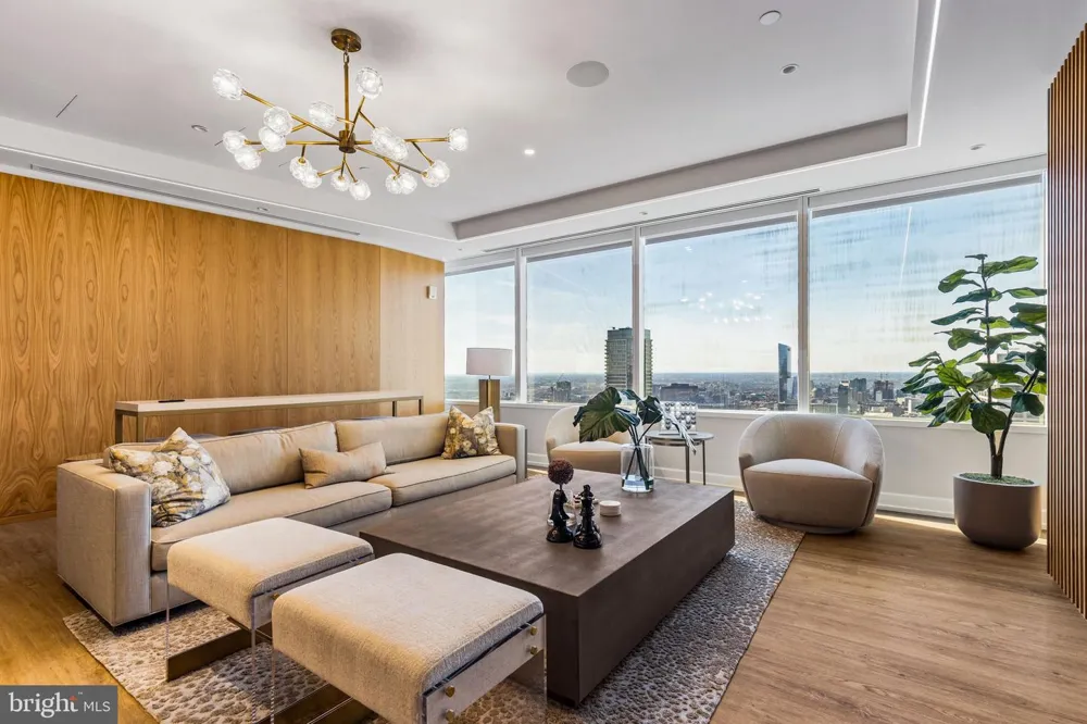 50 S 16TH STREET #4204 Philadelphia, PA 19102