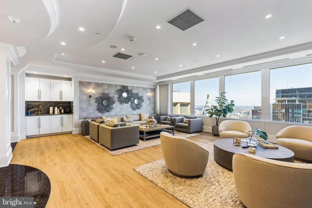 50 S 16TH STREET #4204 Philadelphia, PA 19102