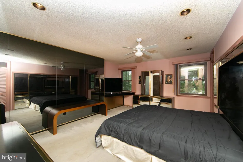 2 PLEASANT VIEW TERRACE Marlton, NJ 08053