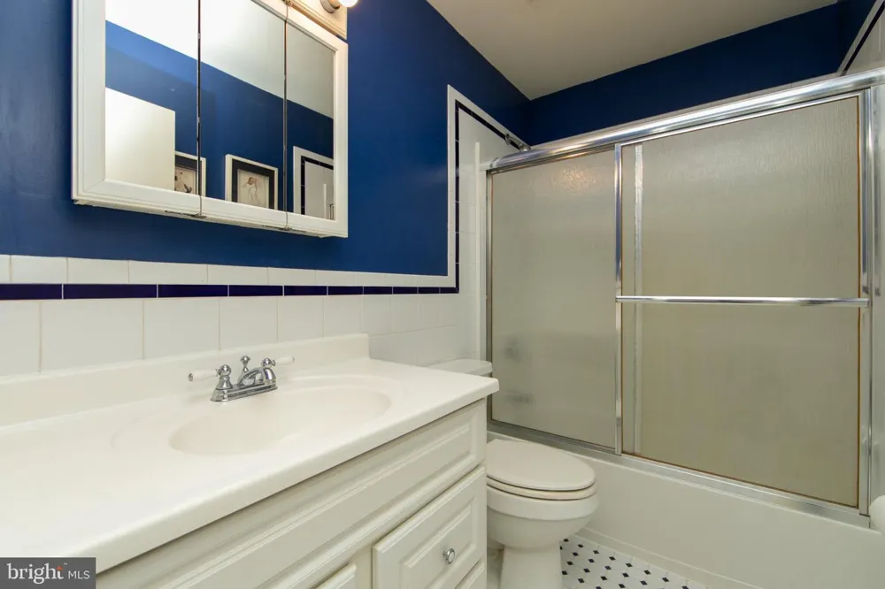 2 PLEASANT VIEW TERRACE Marlton, NJ 08053