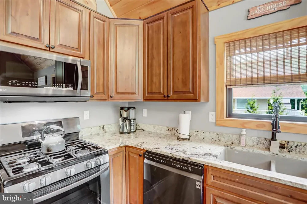 2170 BASSE TERRE ROAD Du Bois, PA 15801