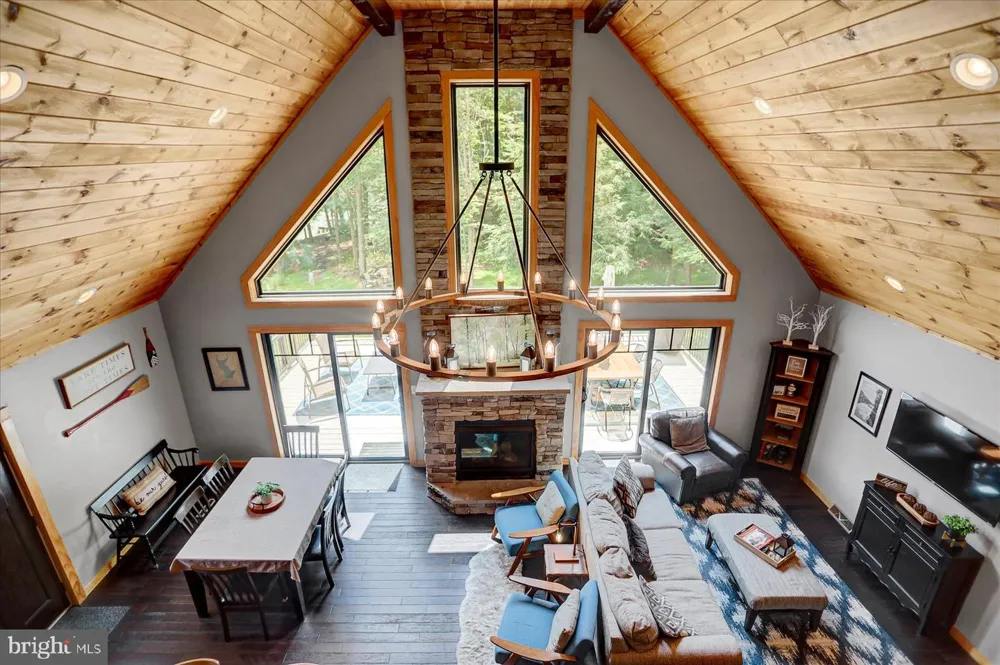 2170 BASSE TERRE ROAD Du Bois, PA 15801
