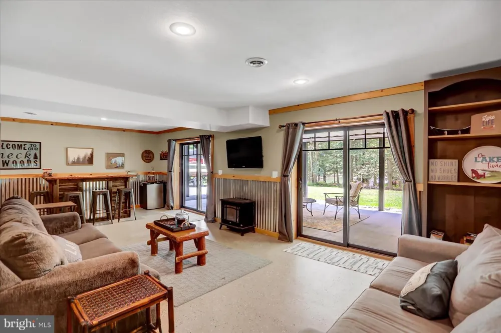 2170 BASSE TERRE ROAD Du Bois, PA 15801