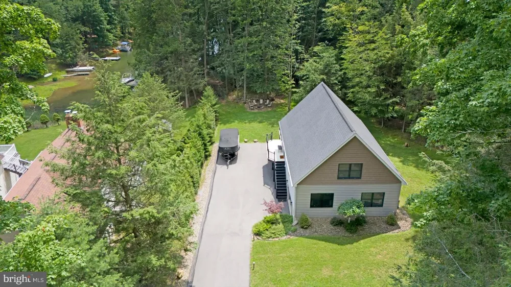 2170 BASSE TERRE ROAD Du Bois, PA 15801
