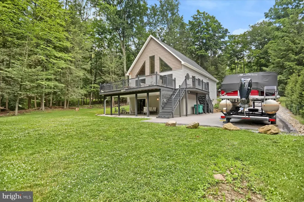2170 BASSE TERRE ROAD Du Bois, PA 15801