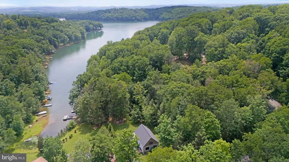 2170 BASSE TERRE ROAD Du Bois, PA 15801