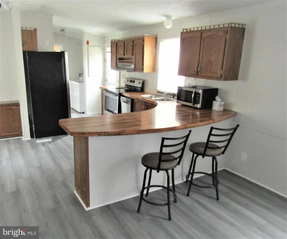 298 RIPS DRIVE Lothian, MD 20711
