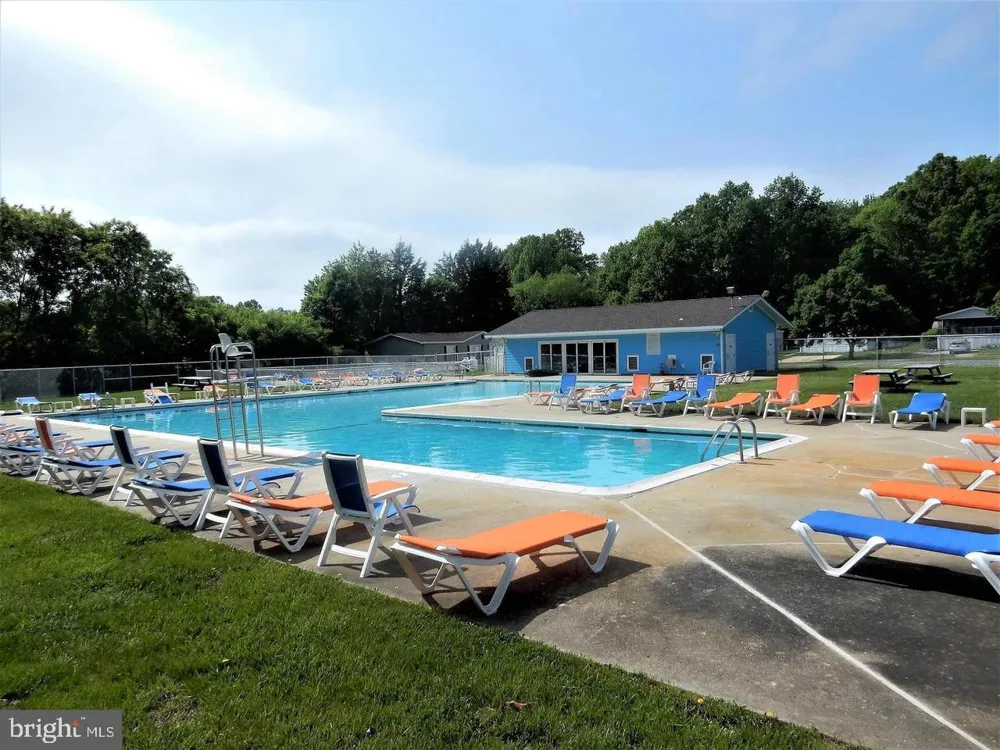 298 RIPS DRIVE Lothian, MD 20711
