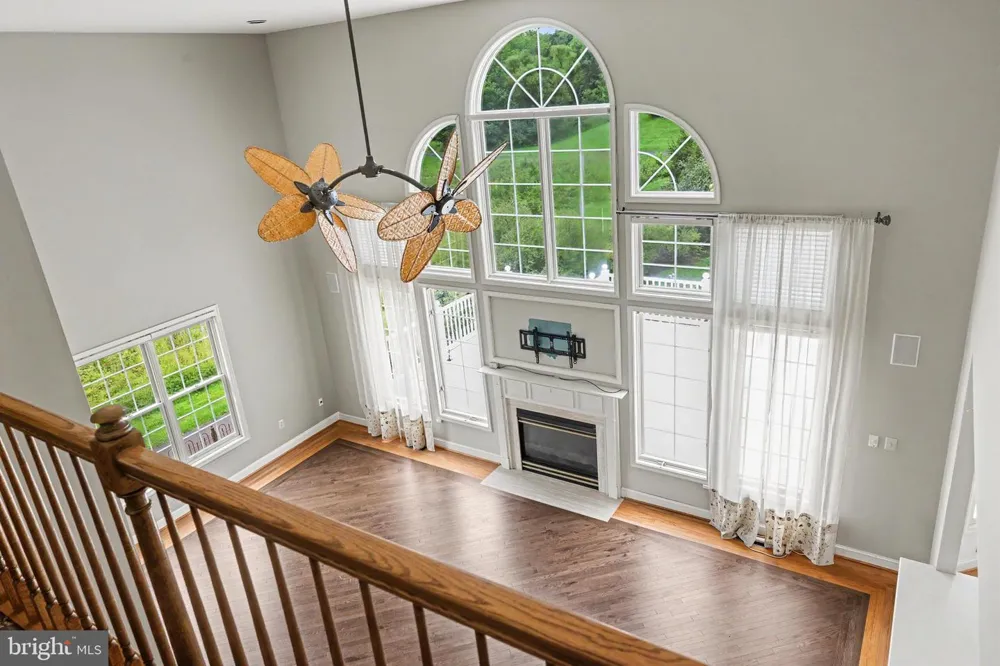 9 SUNRISE DRIVE Doylestown, PA 18901