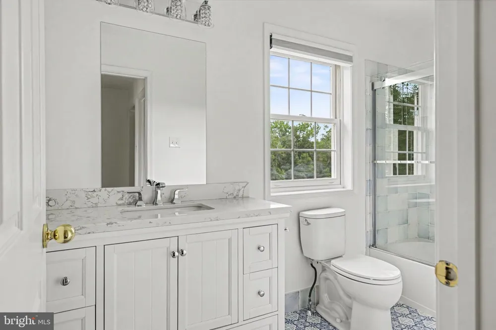 9 SUNRISE DRIVE Doylestown, PA 18901