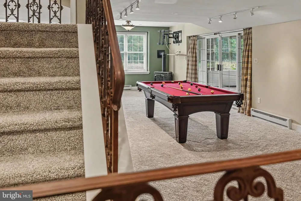 9 SUNRISE DRIVE Doylestown, PA 18901