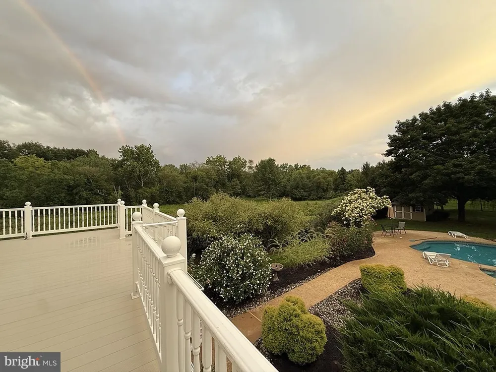 9 SUNRISE DRIVE Doylestown, PA 18901