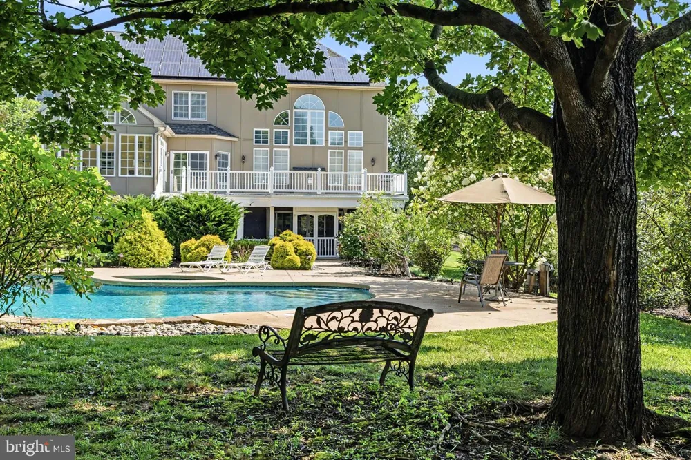 9 SUNRISE DRIVE Doylestown, PA 18901