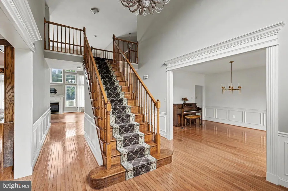 9 SUNRISE DRIVE Doylestown, PA 18901