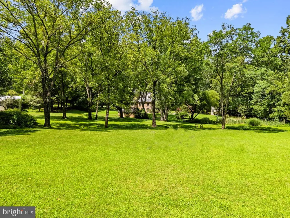 39902 THOMAS MILL ROAD Leesburg, VA 20175