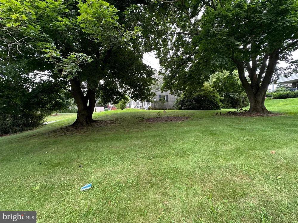 11539 WESTMINSTER DRIVE Waynesboro, PA 17268