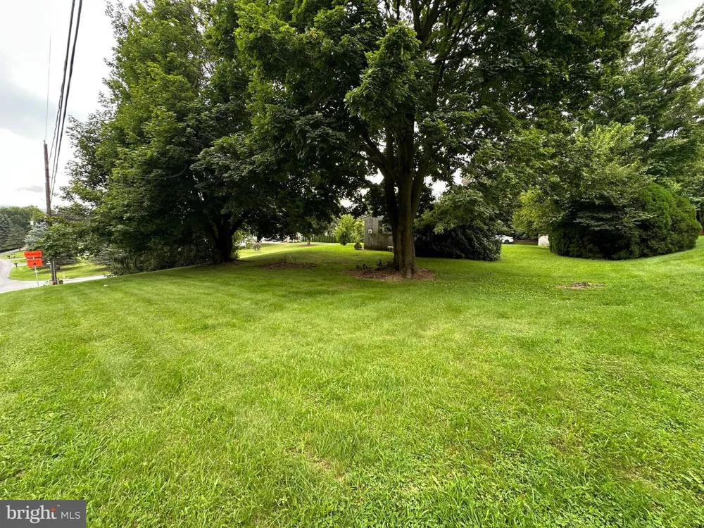 11539 WESTMINSTER DRIVE Waynesboro, PA 17268