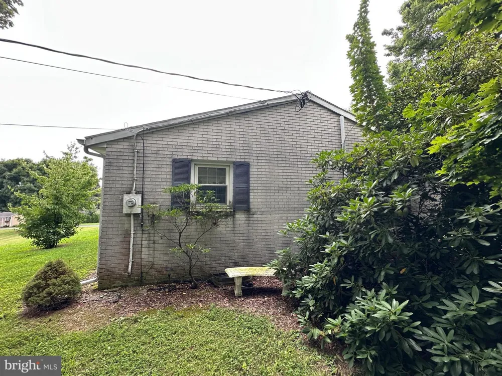11539 WESTMINSTER DRIVE Waynesboro, PA 17268