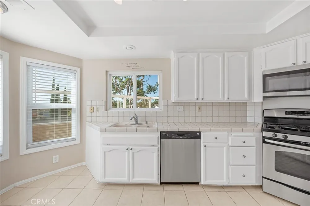 22845 Orchid Creek Lake Forest, CA 92630