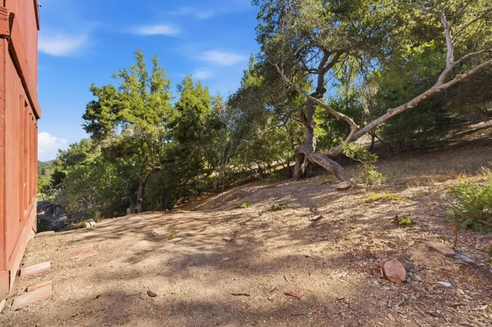 11490 Summit Wood Road Los Altos Hills, CA 94022