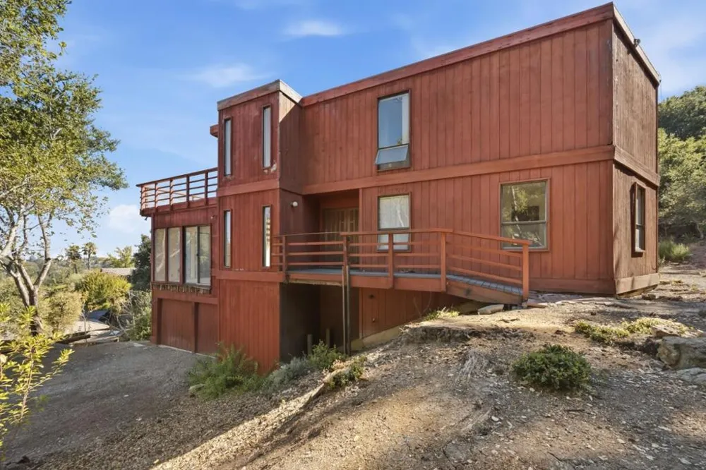 11490 Summit Wood Road Los Altos Hills, CA 94022